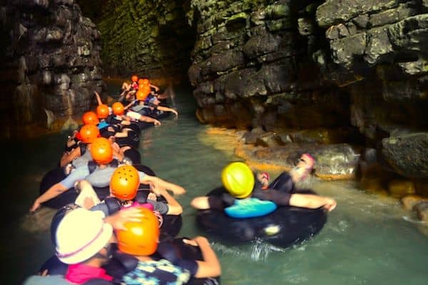 Paket Wisata Cave Tubing Goa Kalisuci