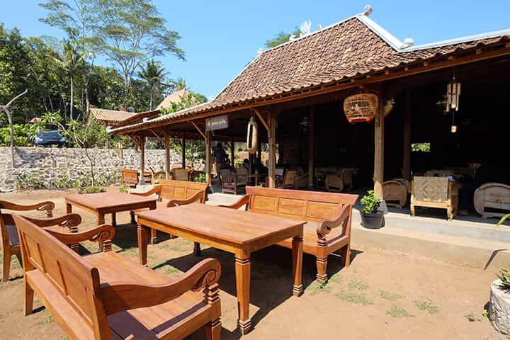 image for pawon purba: sensasi kuliner desa dengan pemandangan indah gunung api purba nglanggeran