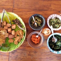 image for pawon purba: sensasi kuliner desa dengan pemandangan indah gunung api purba nglanggeran
